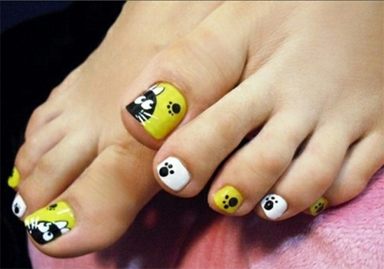 Cute Cat Toe Nail Art Design