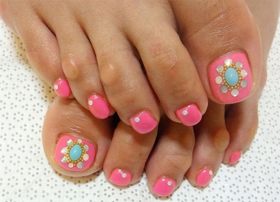Pretty pink toes